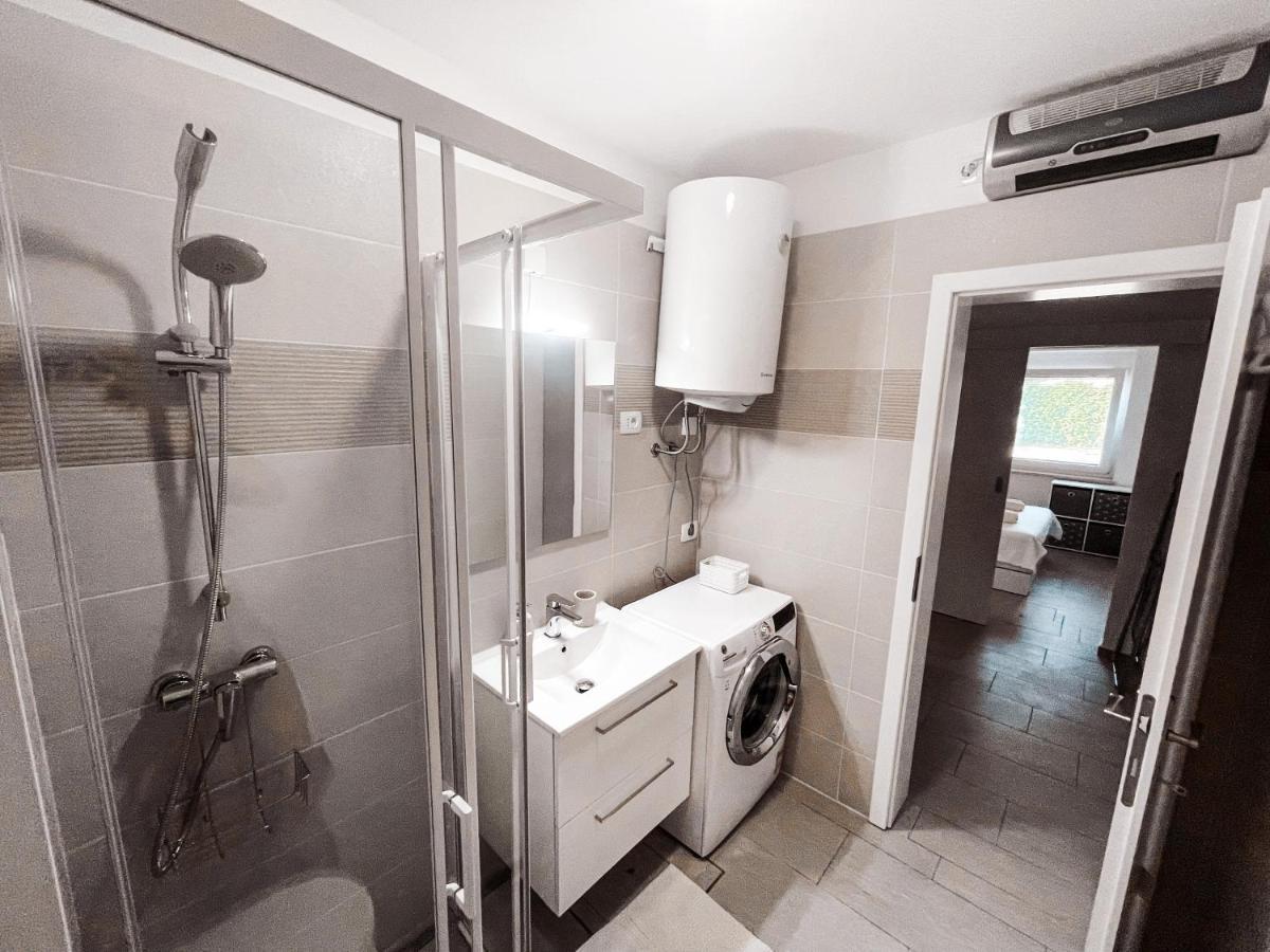 Riad Apartments Zgornje Skofije Exterior foto